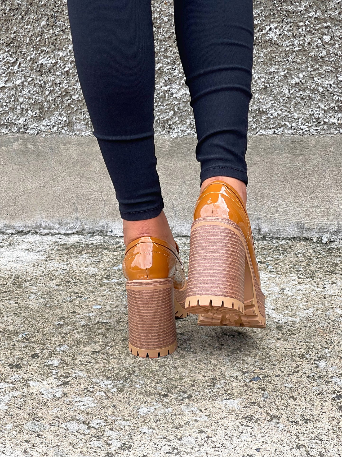 Boss Babe Loafers Heels IV – Camel