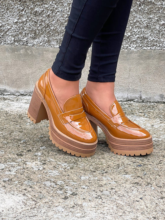 Boss Babe Loafers Heels IV – Camel