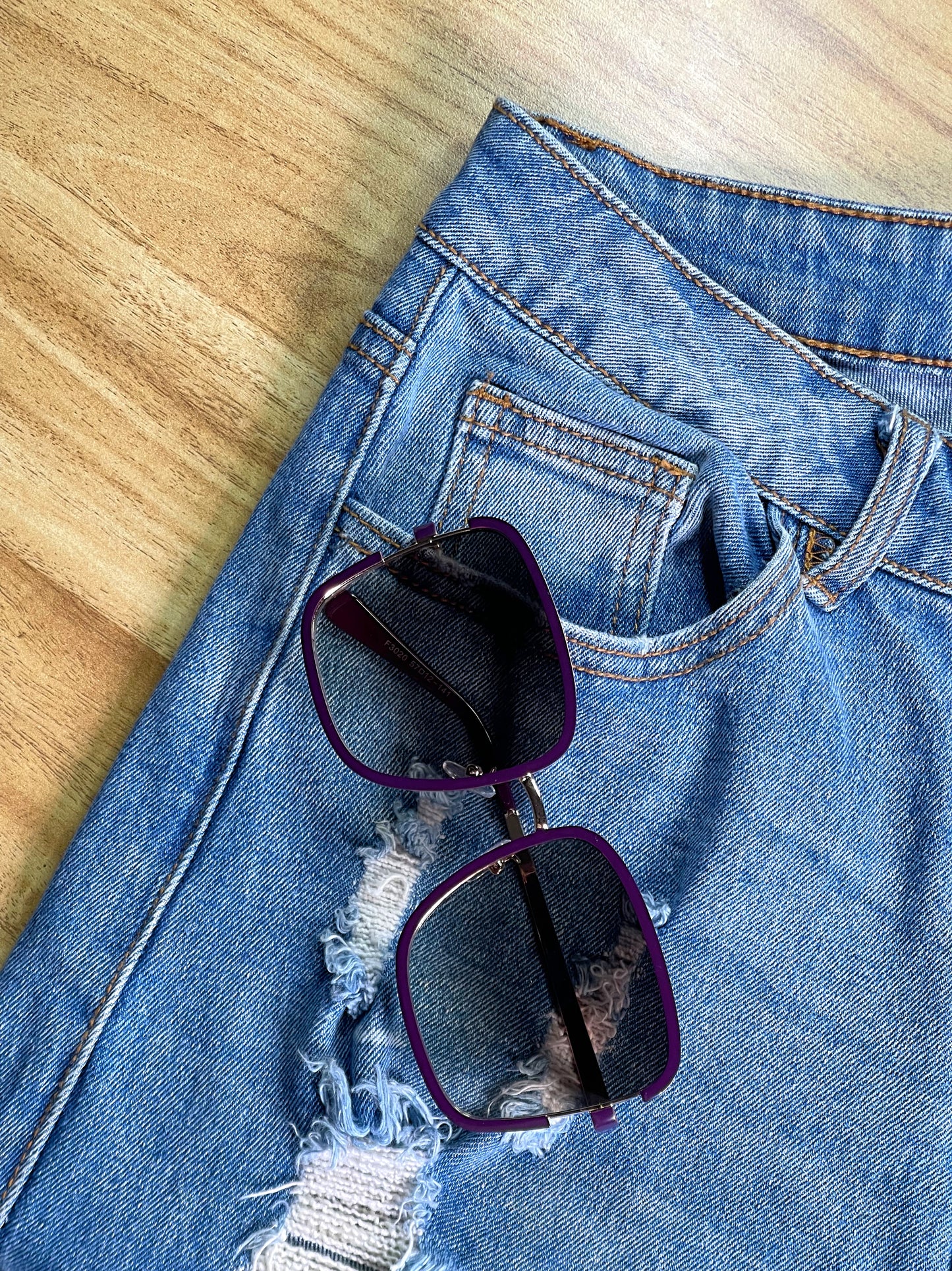 Veda Oversized Minimal Sunglasses-Purple